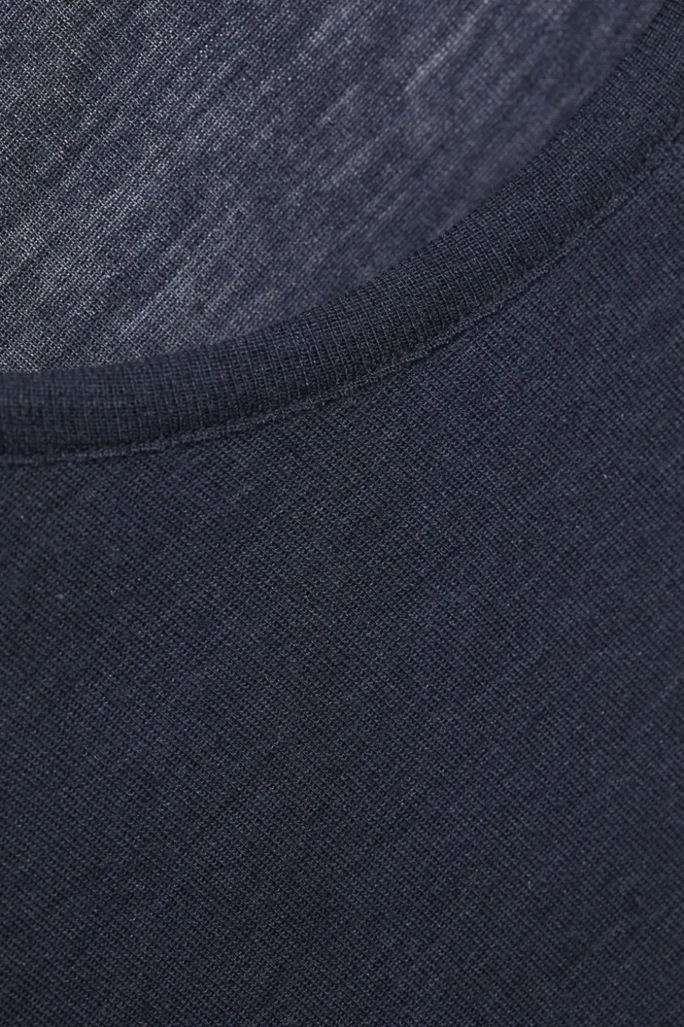 Shirt aus Merinowolle & Seide