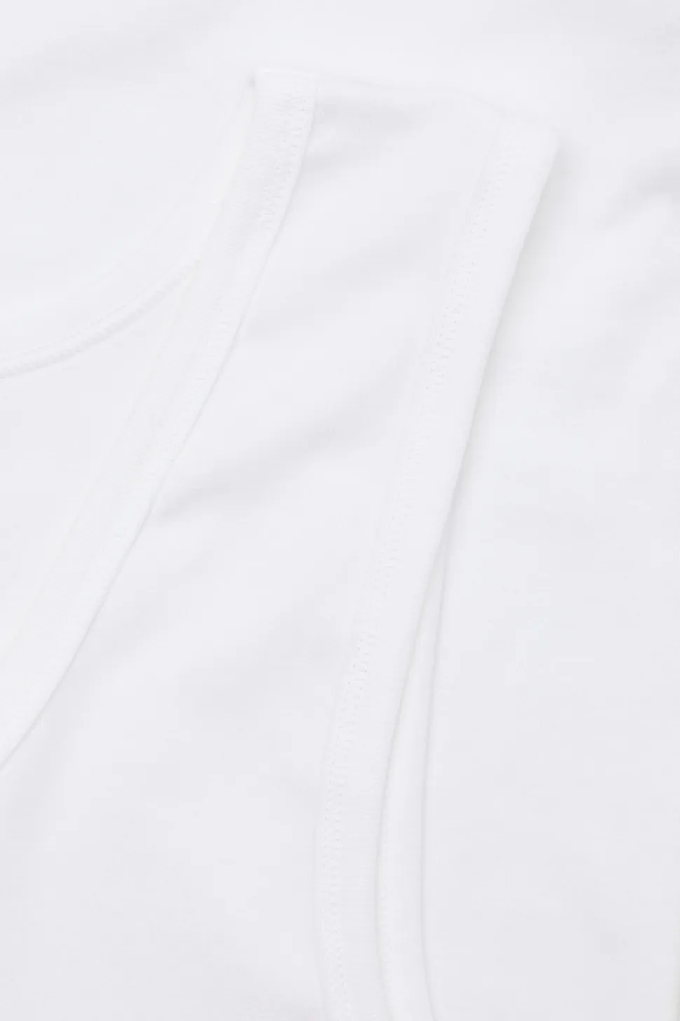 Shirt ohne Arm aus Feinripp-Qualität